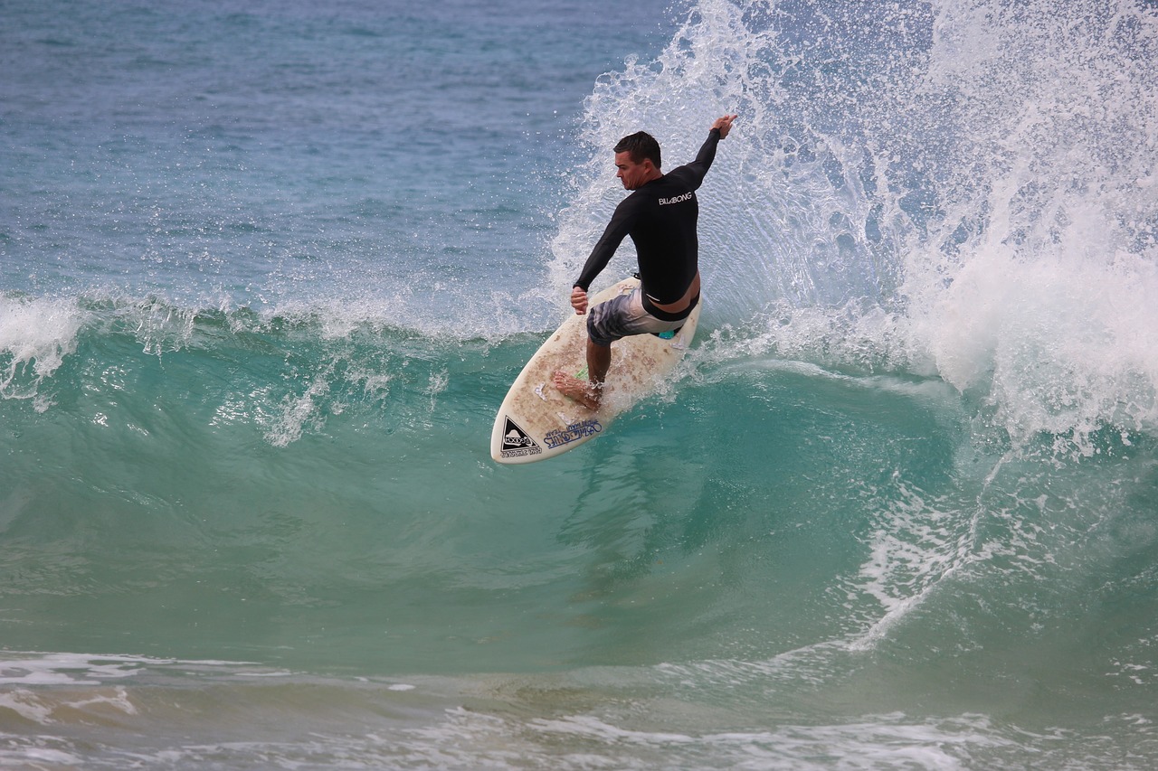 surfer maui sea free photo