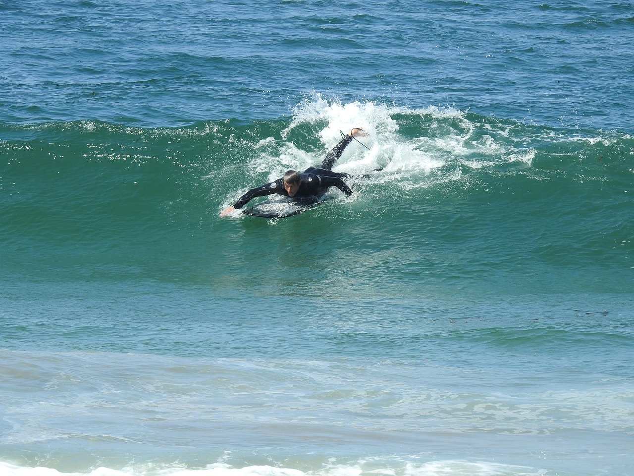 surfer ocean wave free photo