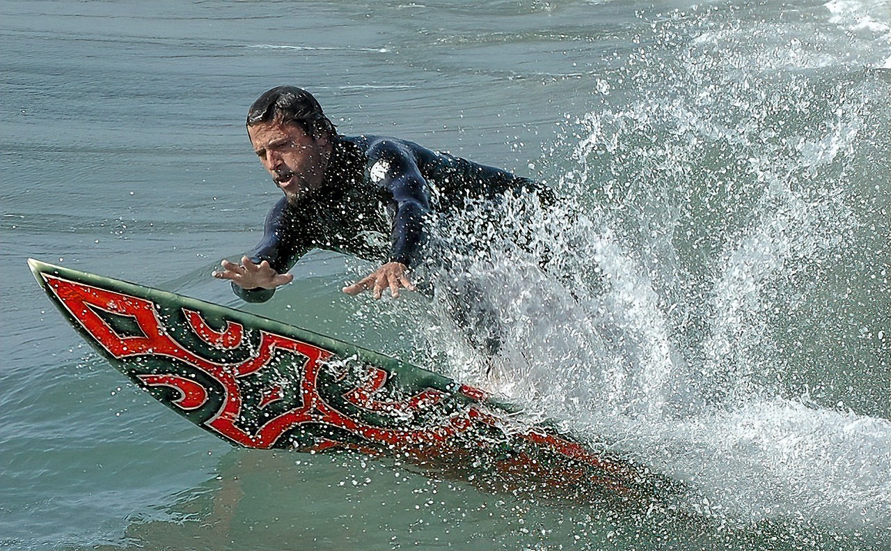 surfer  surfing  surf free photo