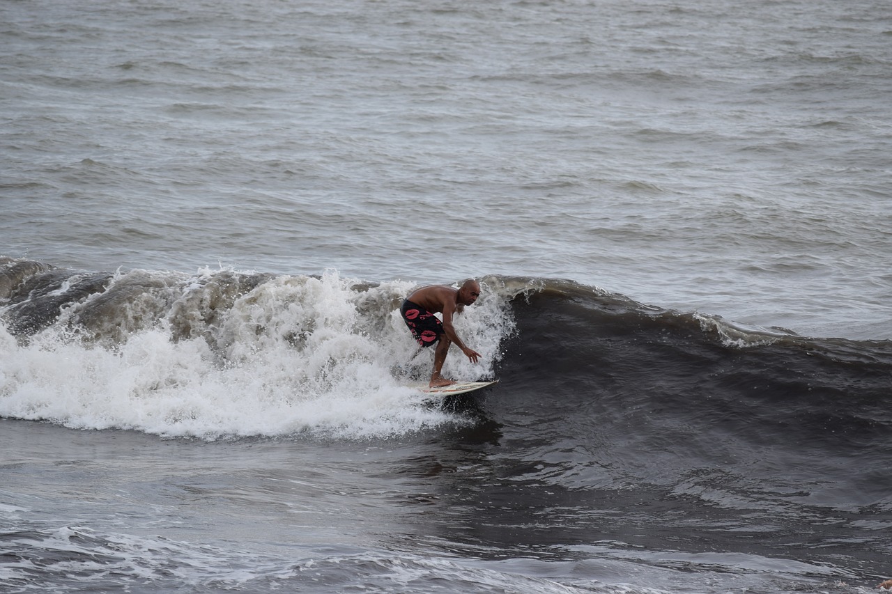 surfing onda sea free photo