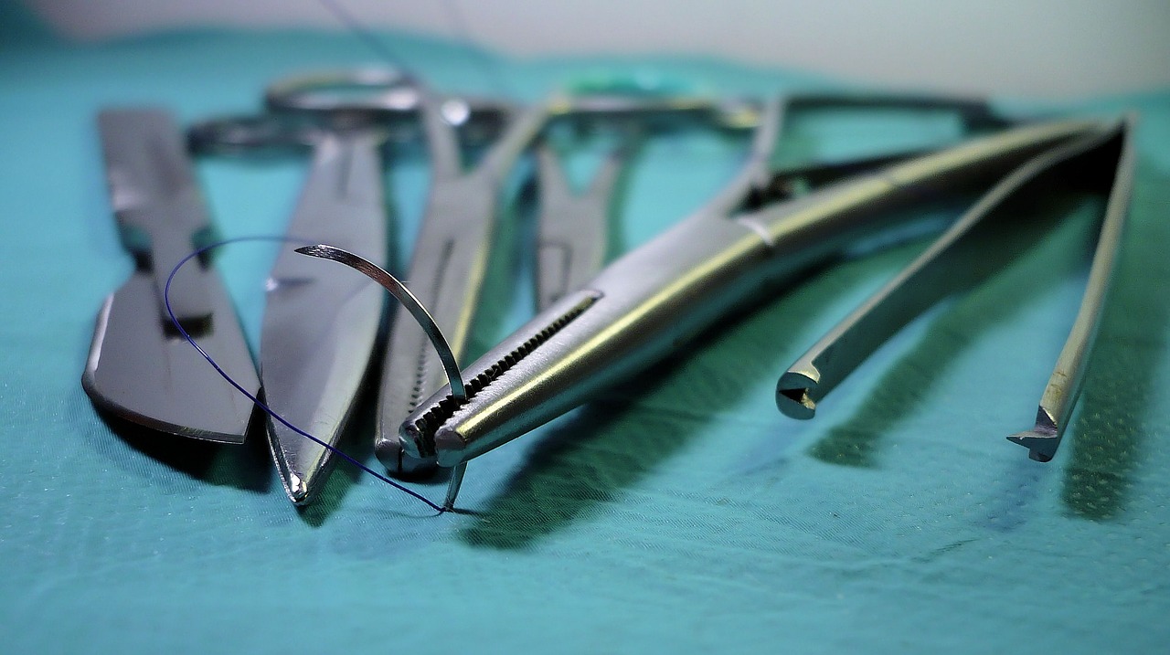 surgery tools scalpel free photo