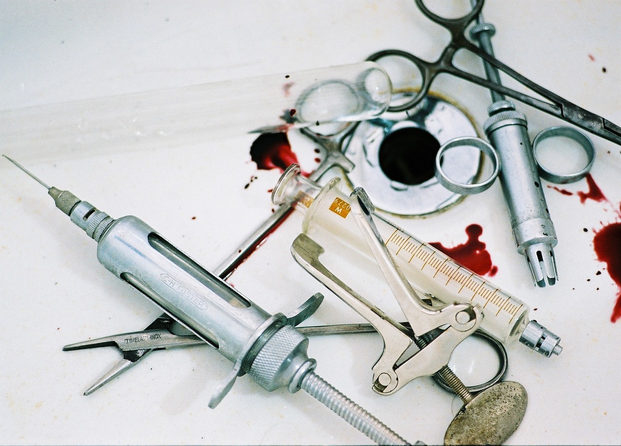 surgery instrument blood free photo