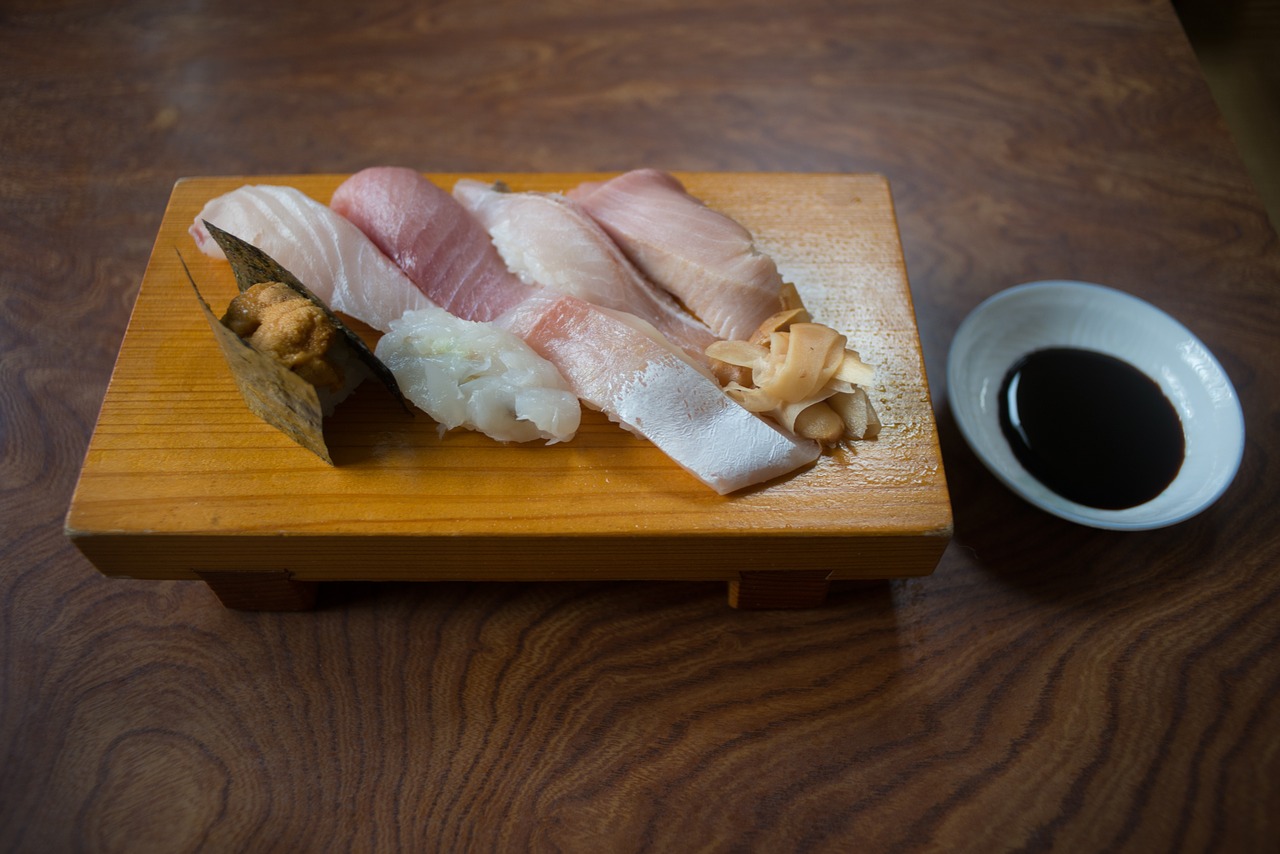 sushi diet 握zushi free photo