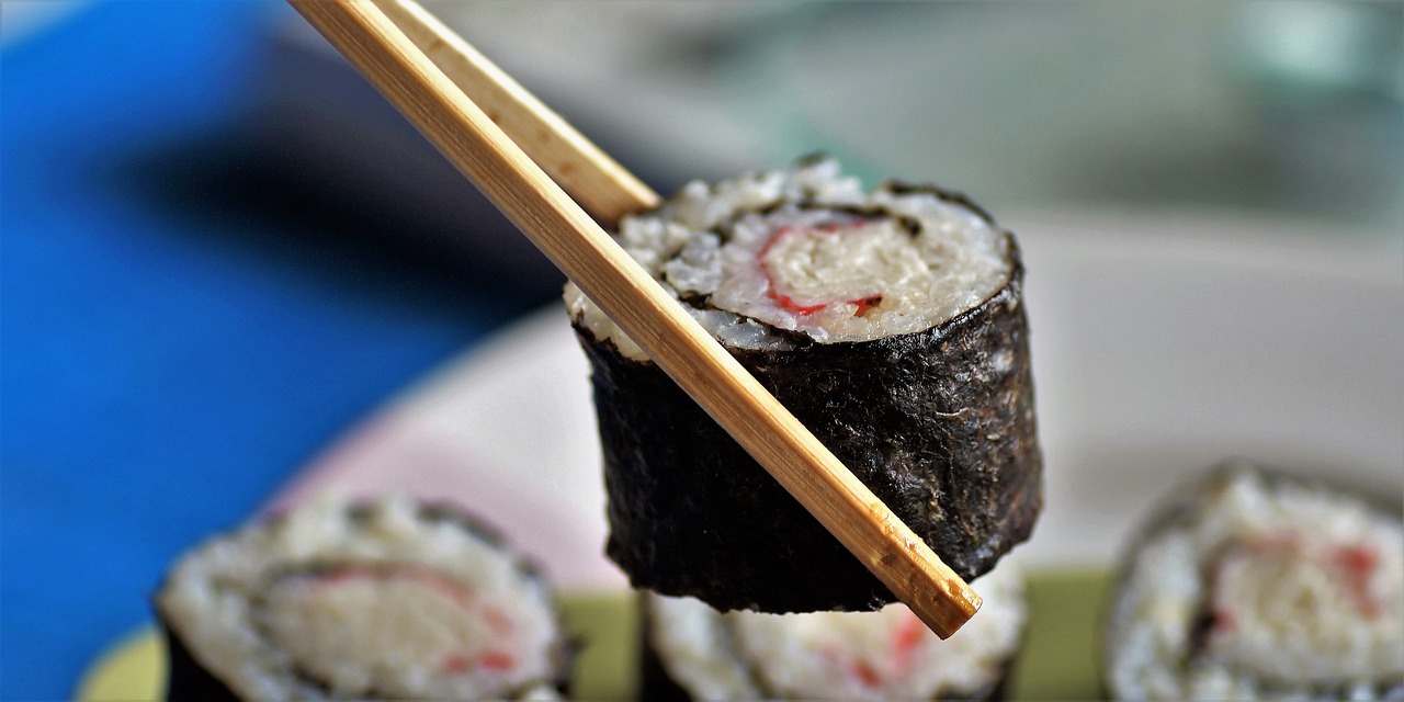 sushi food roll free photo