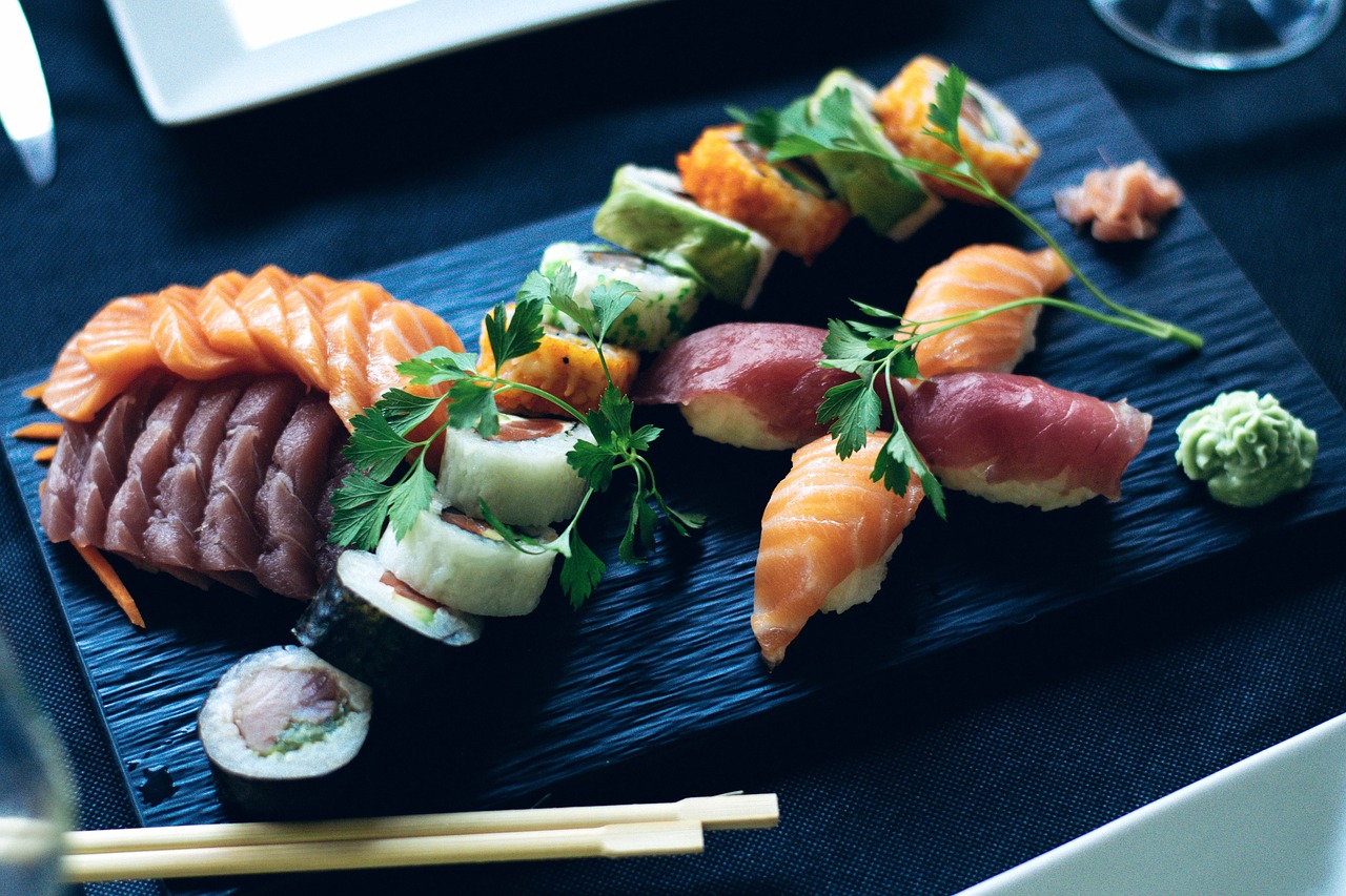 sushi salmon japanese free photo