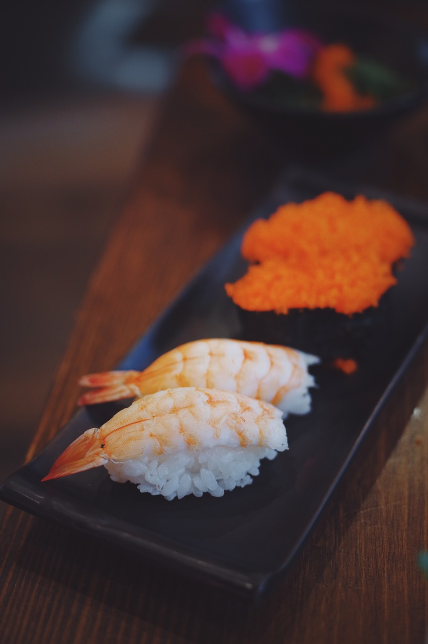 sushi food shrimp free photo