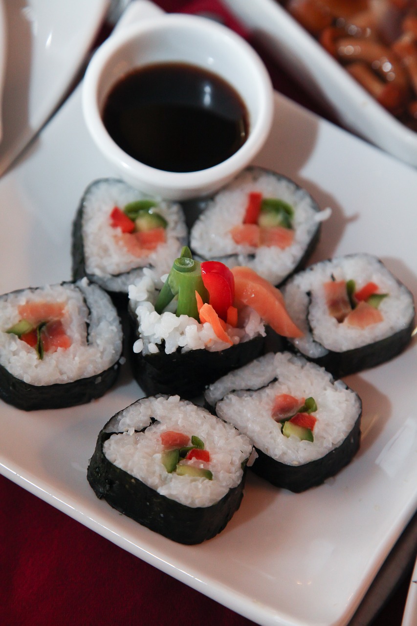 sushi japanese restaurant sauce free photo