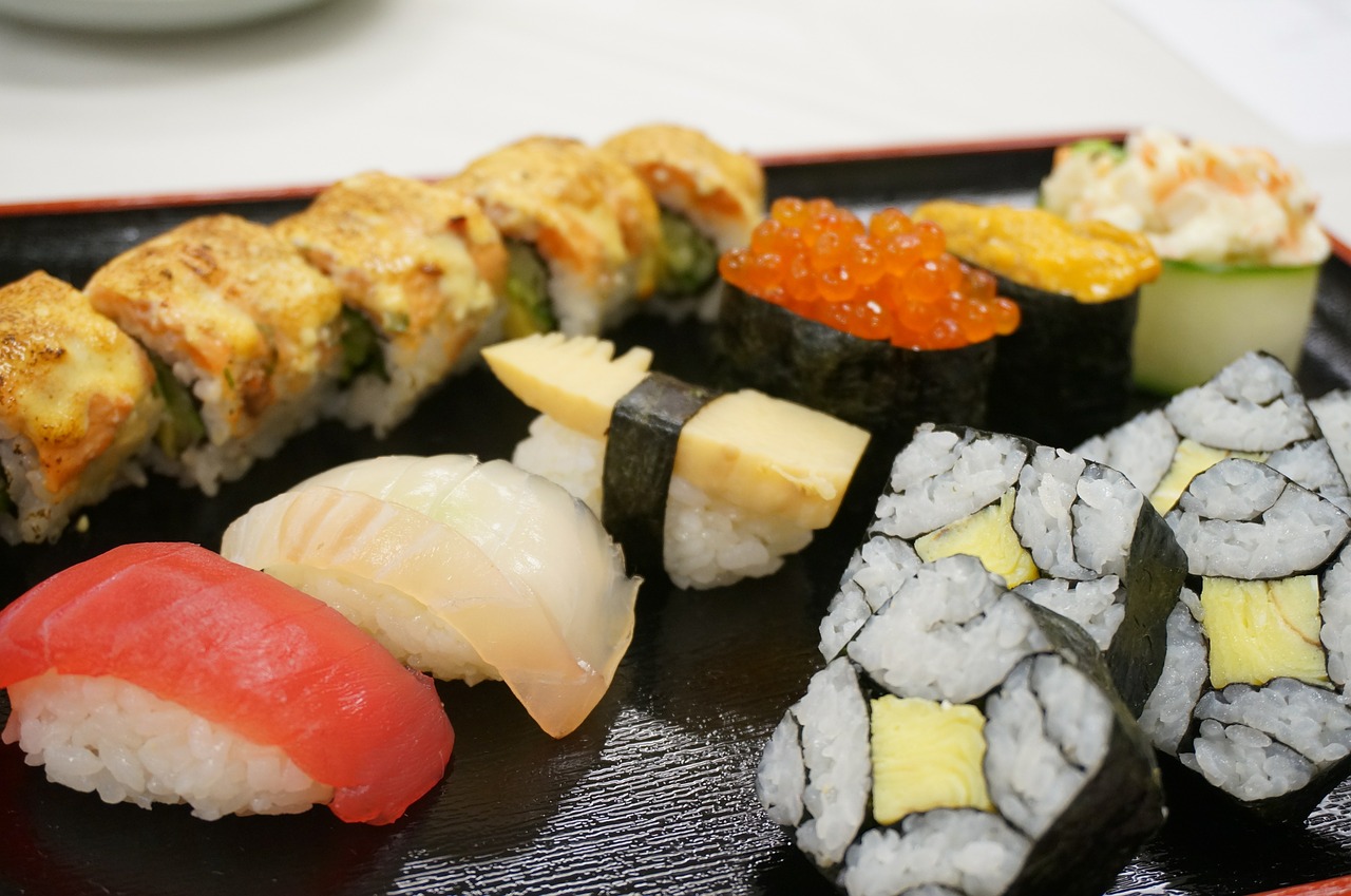 sushi japan cuisine free photo