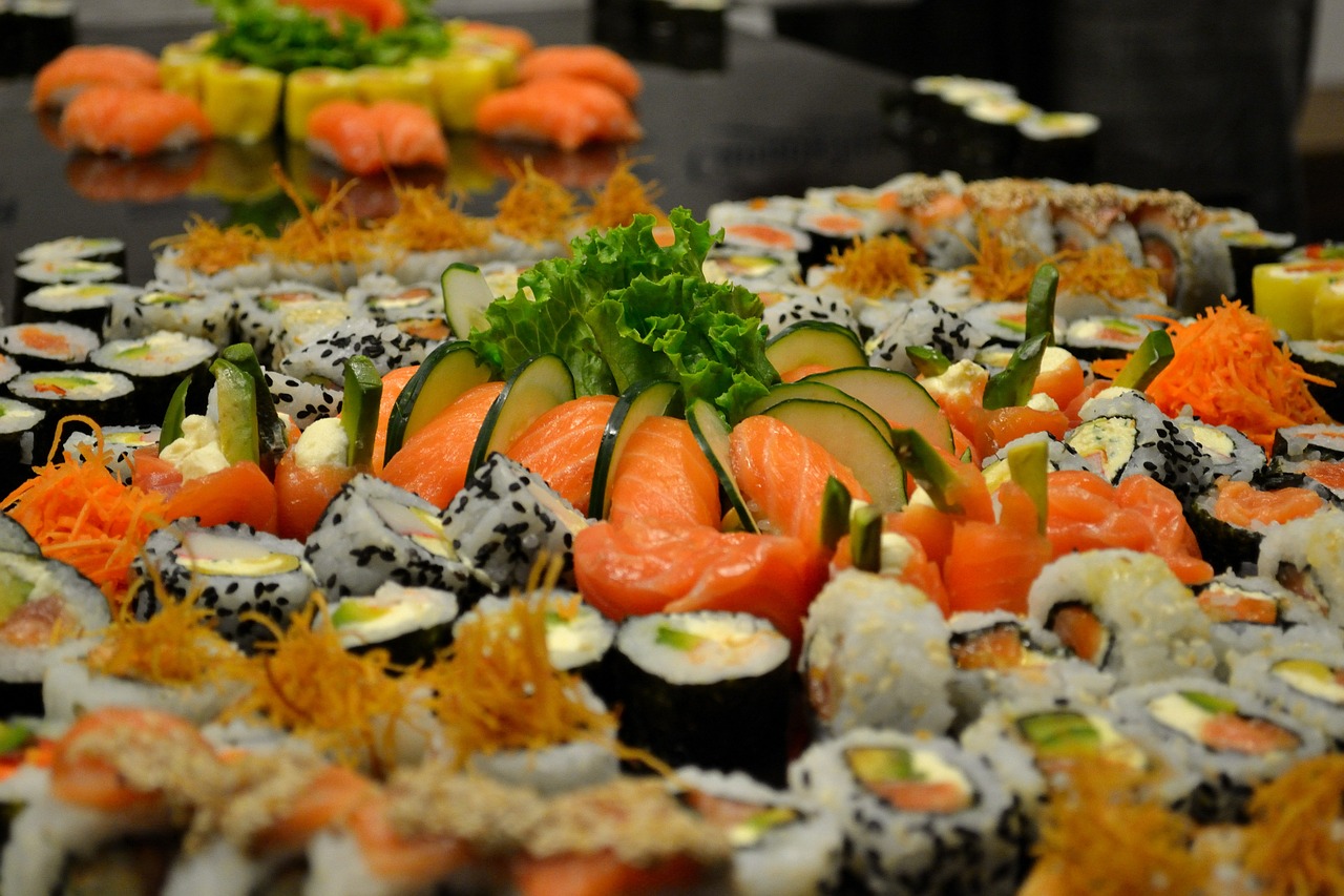 sushi presentation chef food free photo