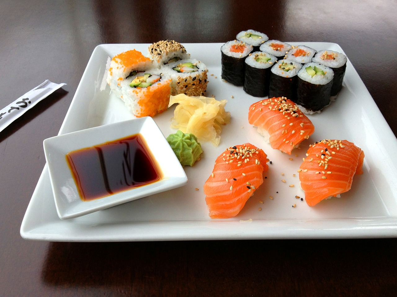 sushi sashimi eat free photo