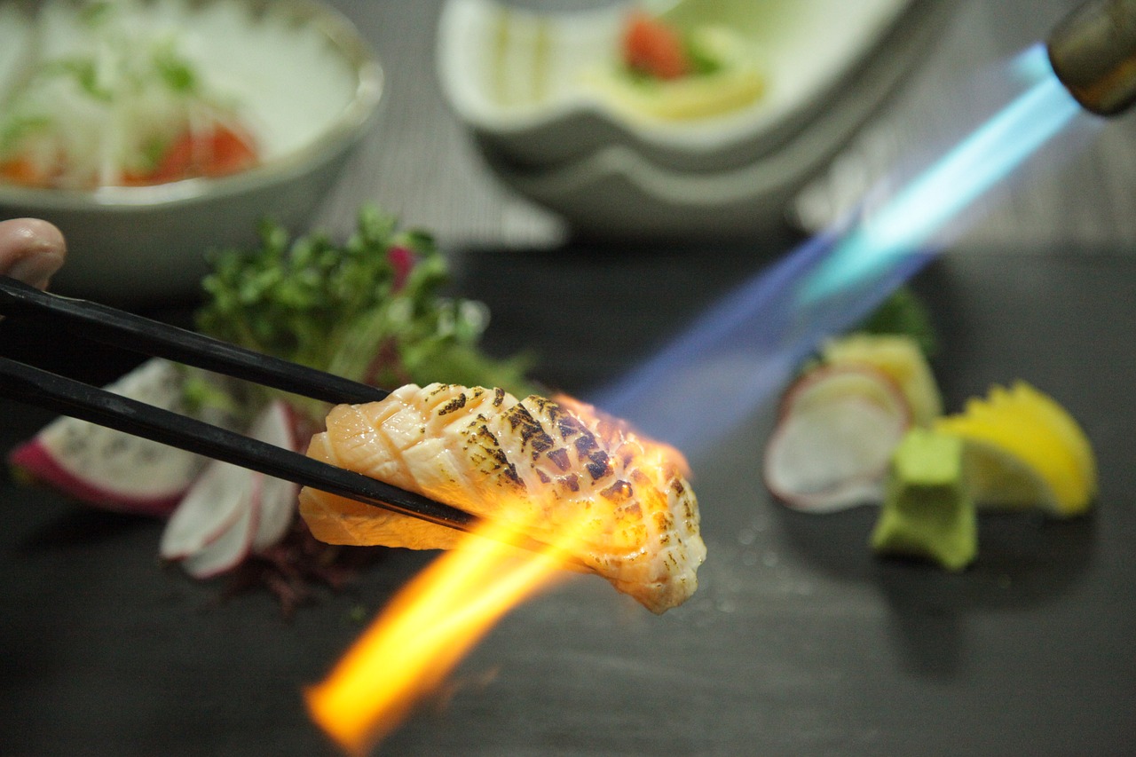 sushi art japanese restaurant free photo