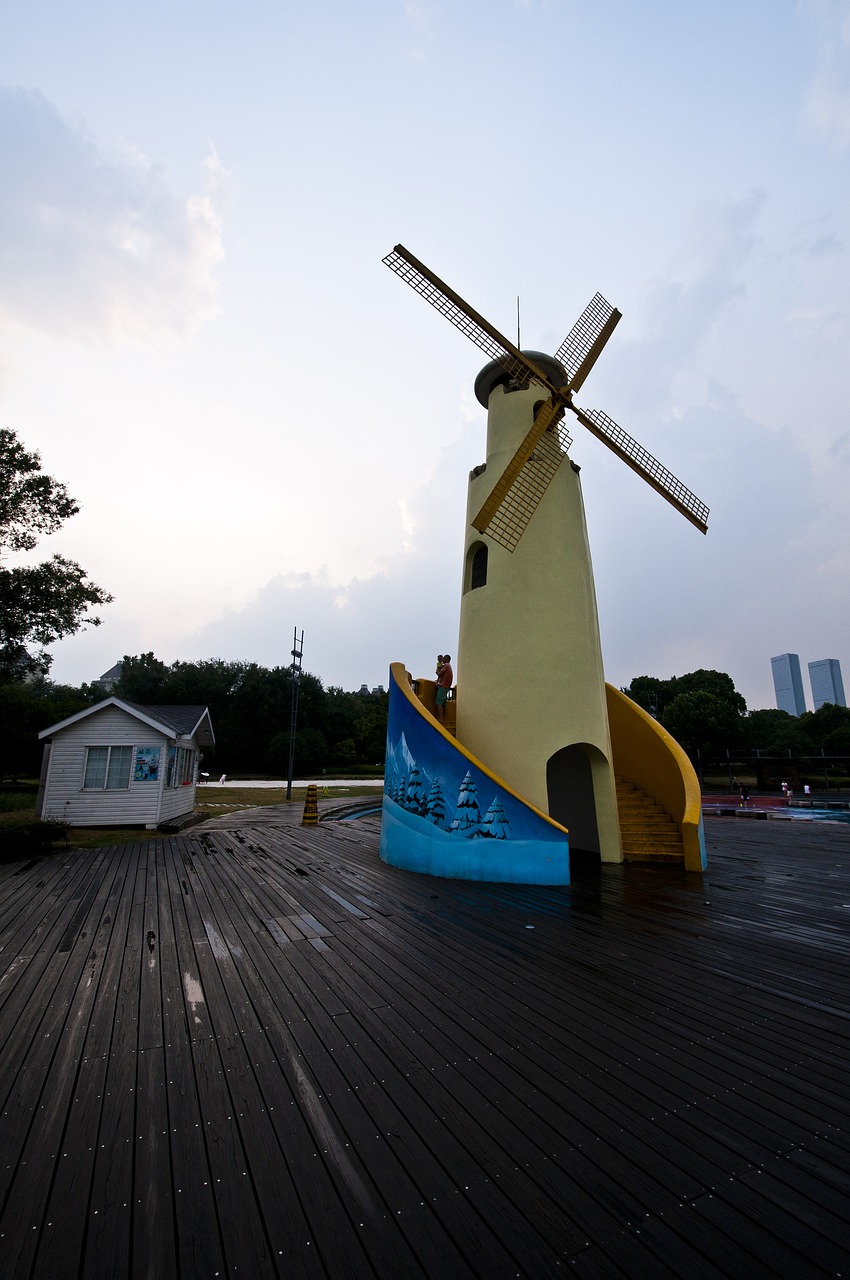 suzhou jinji lake children's playground free photo