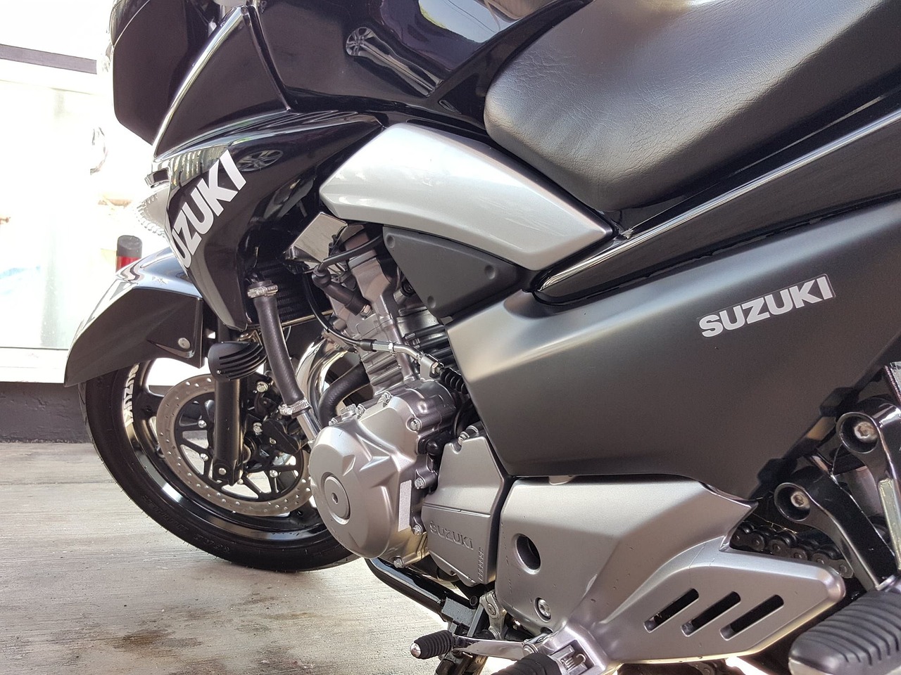 suzuki sport motorcycle free photo