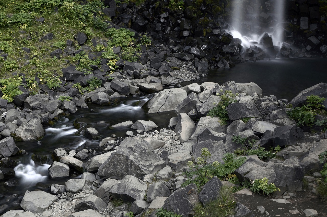 svartifoss waterfall landscape free photo