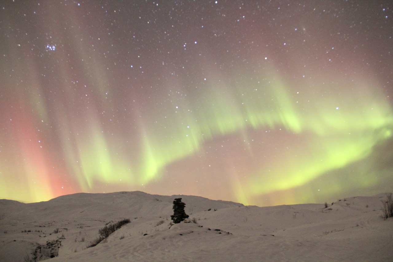 sweden the northern lights real shot free photo