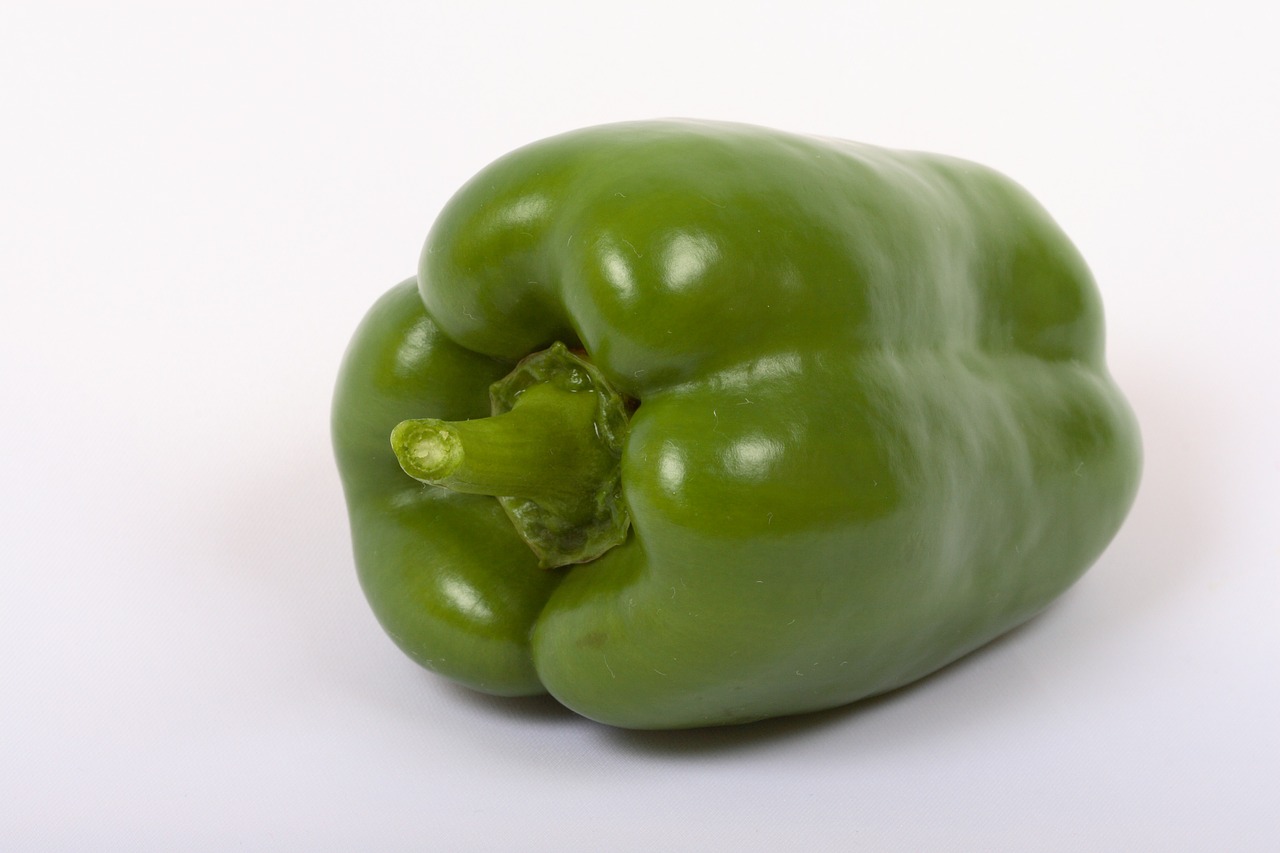 sweet pepper vegetable green free photo