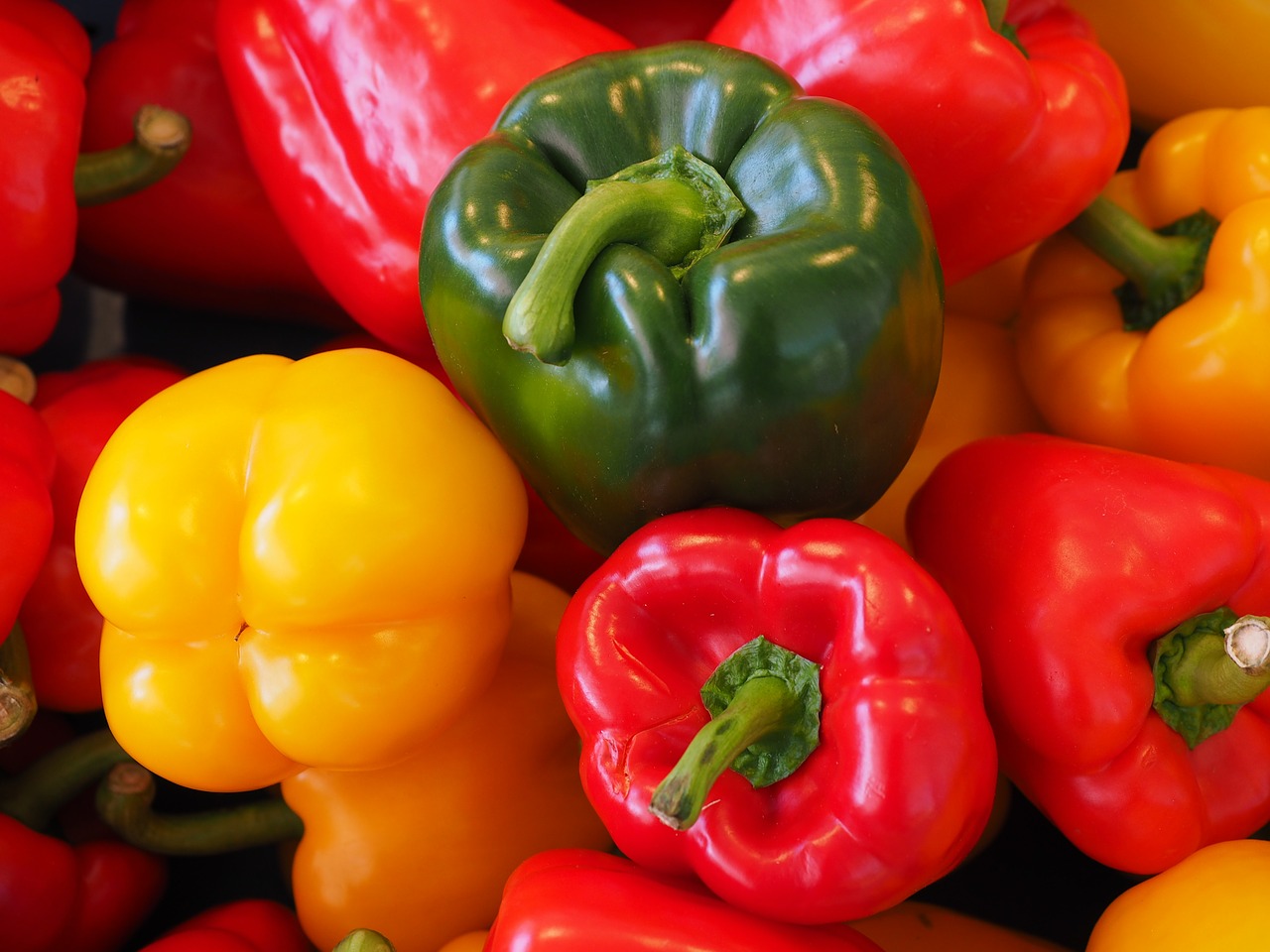 sweet peppers paprika green free photo