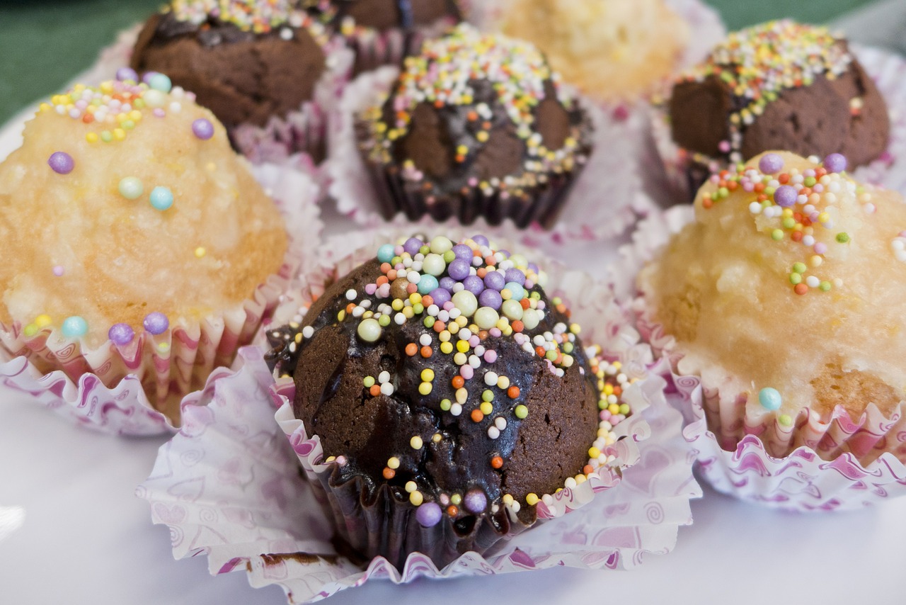 sweets cupcakes bun free photo