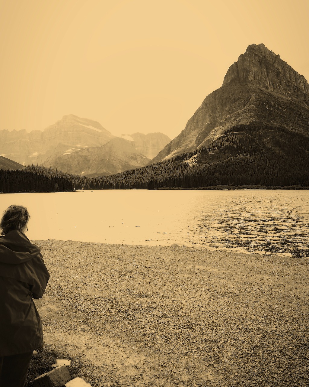 swiftcurrent lake  mountain  lake free photo