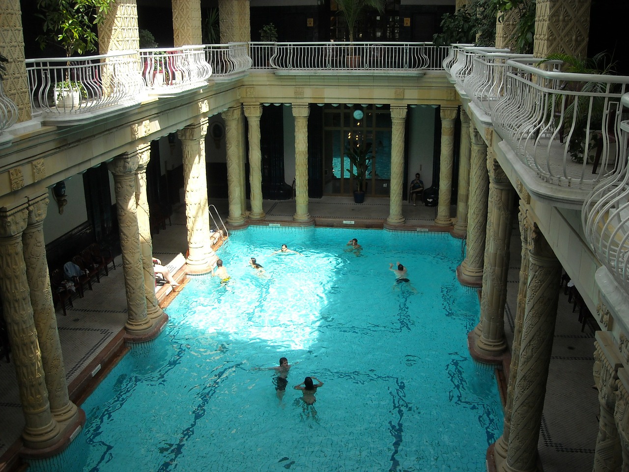 swimming pool hotel gellert free photo