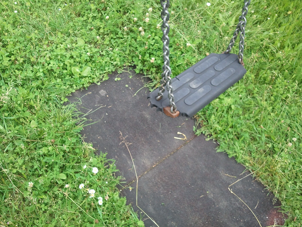 swing broken playground free photo