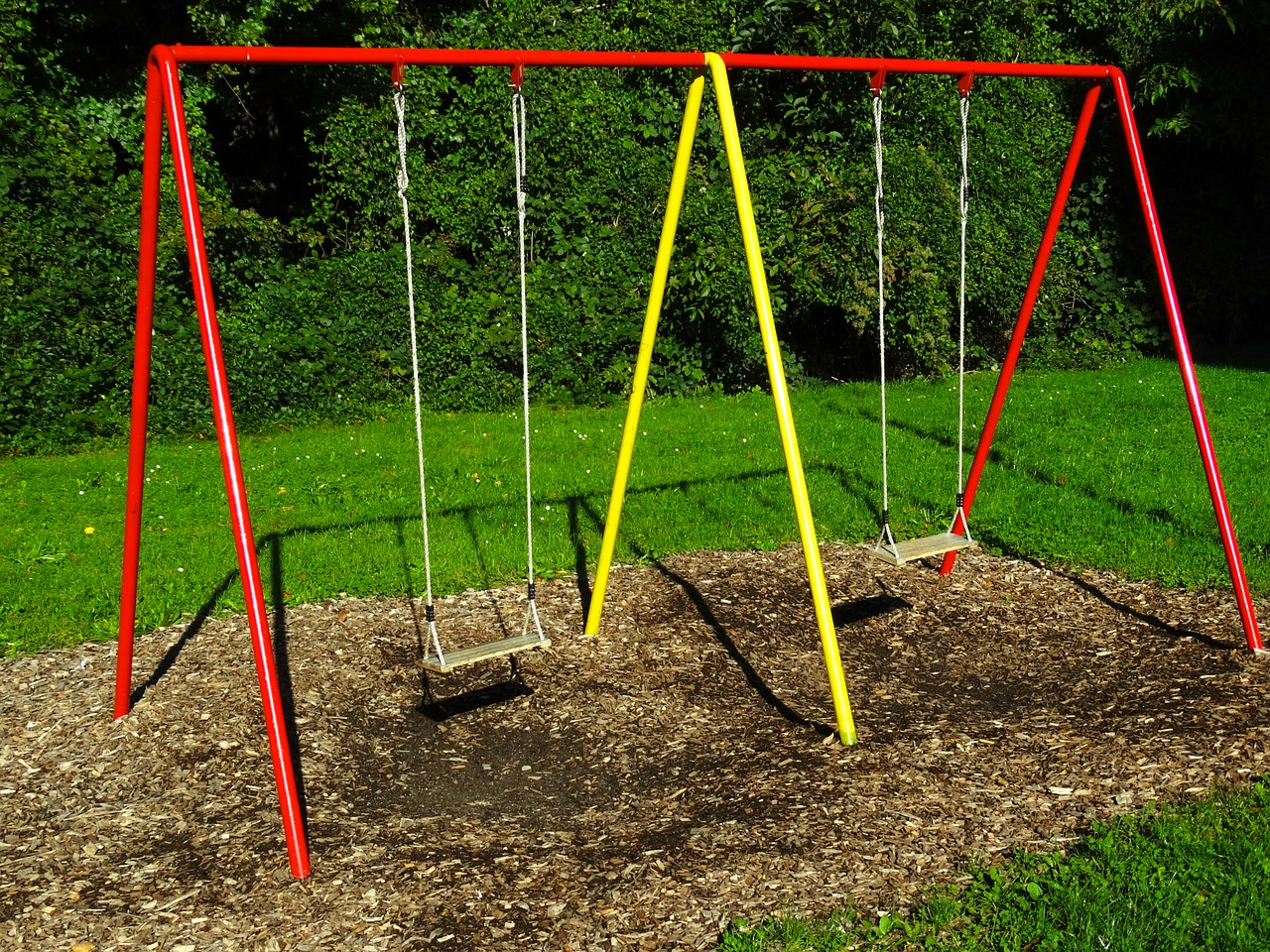 swing children's playground swing seat free photo