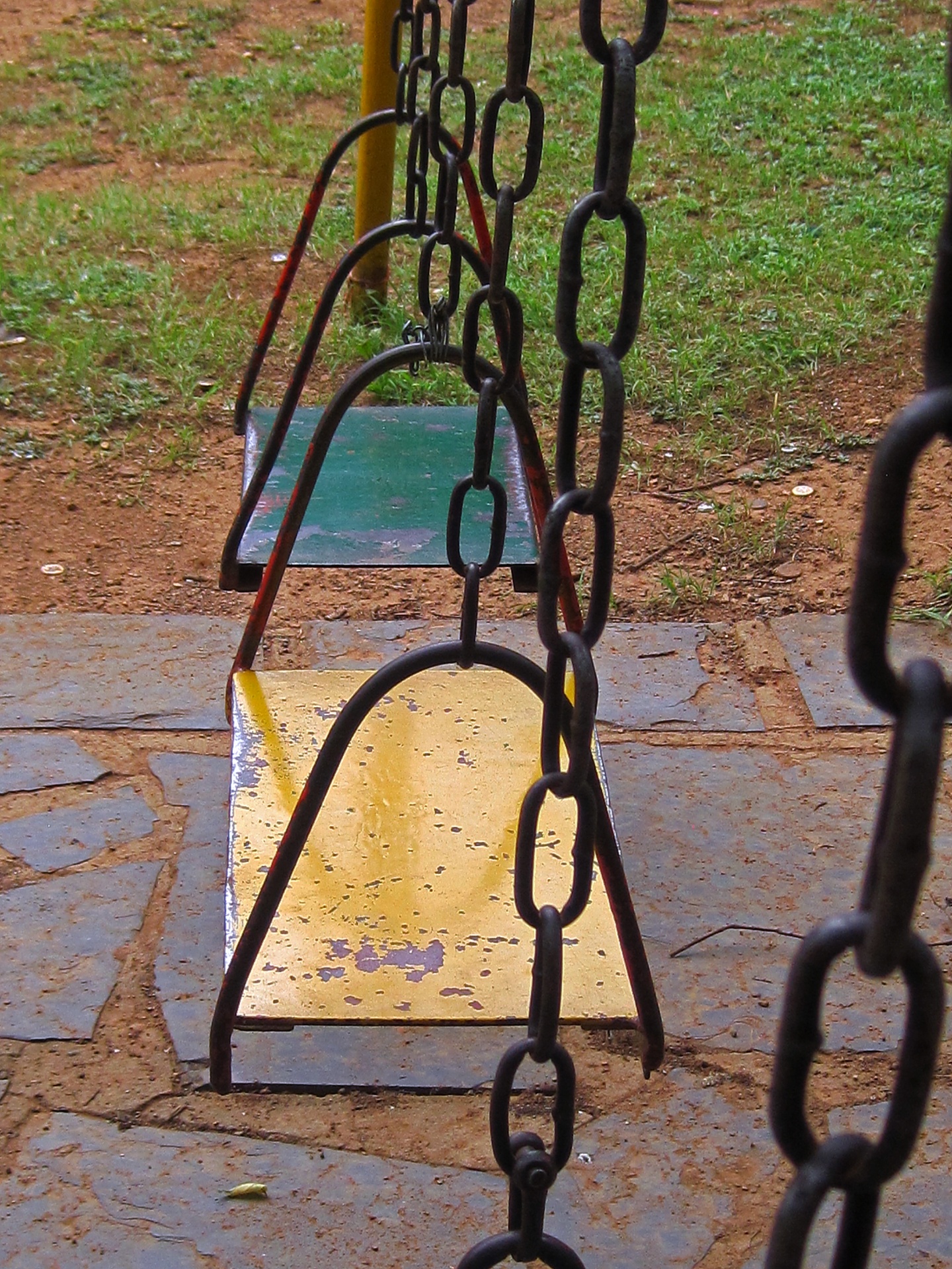 playground swings chains free photo