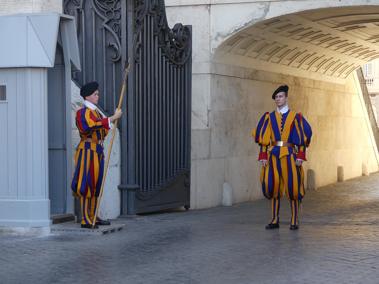 swiss guard guards italy free photo