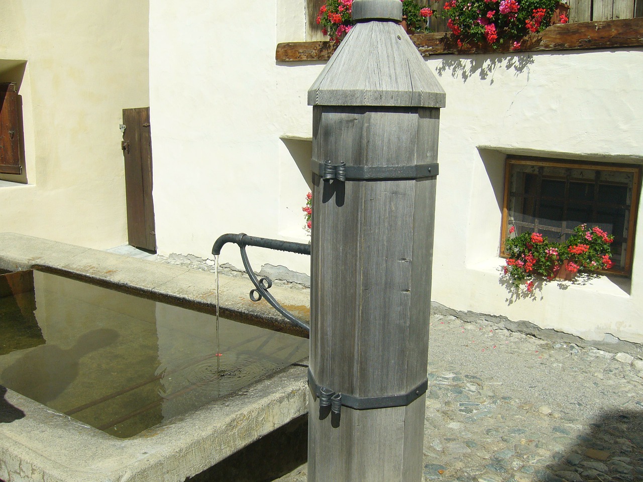 switzerland fountain water free photo