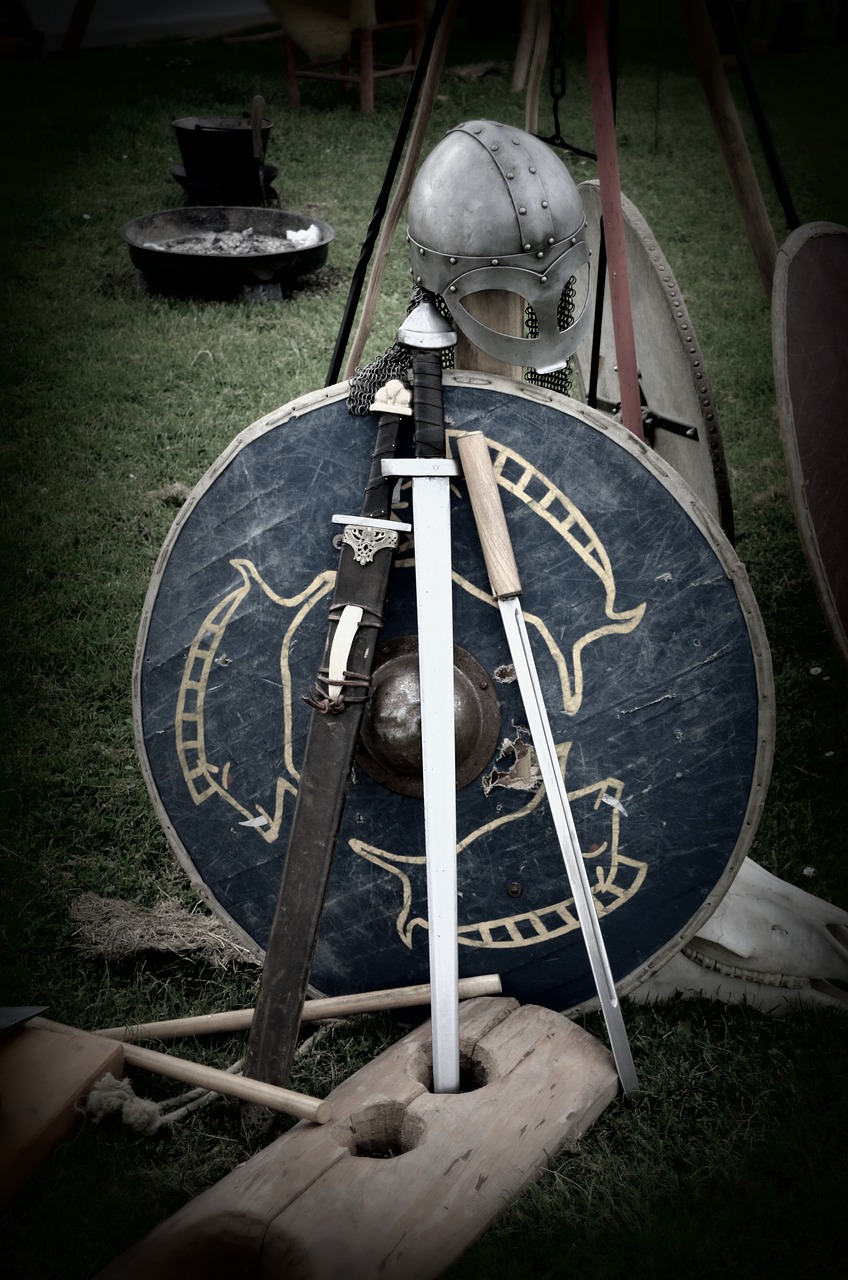 sword shield knight free photo