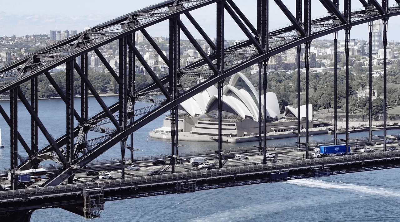 sydney opera bridge free photo