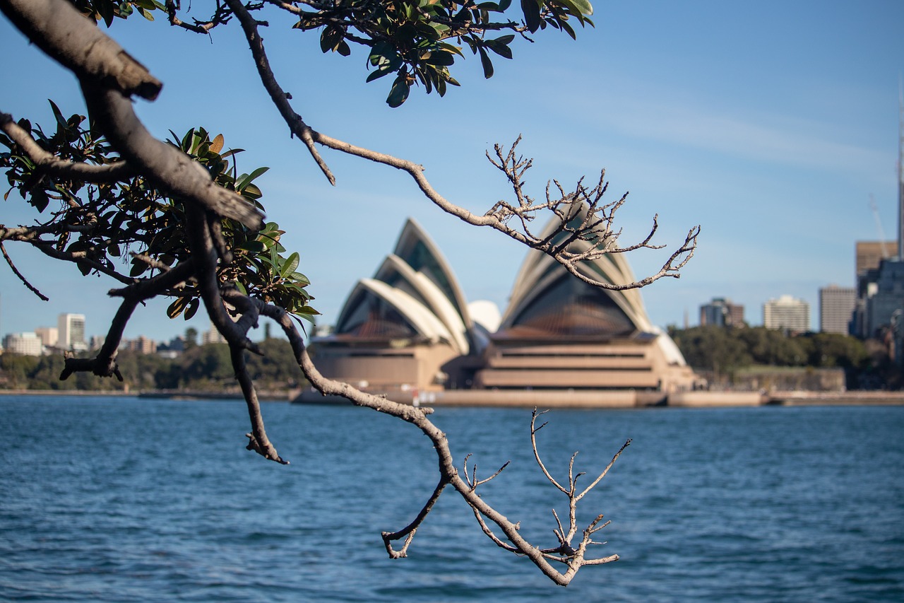 sydney  opera  house free photo