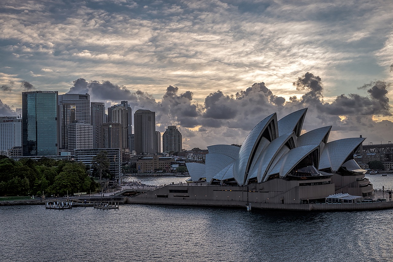 sydney  opera  house free photo