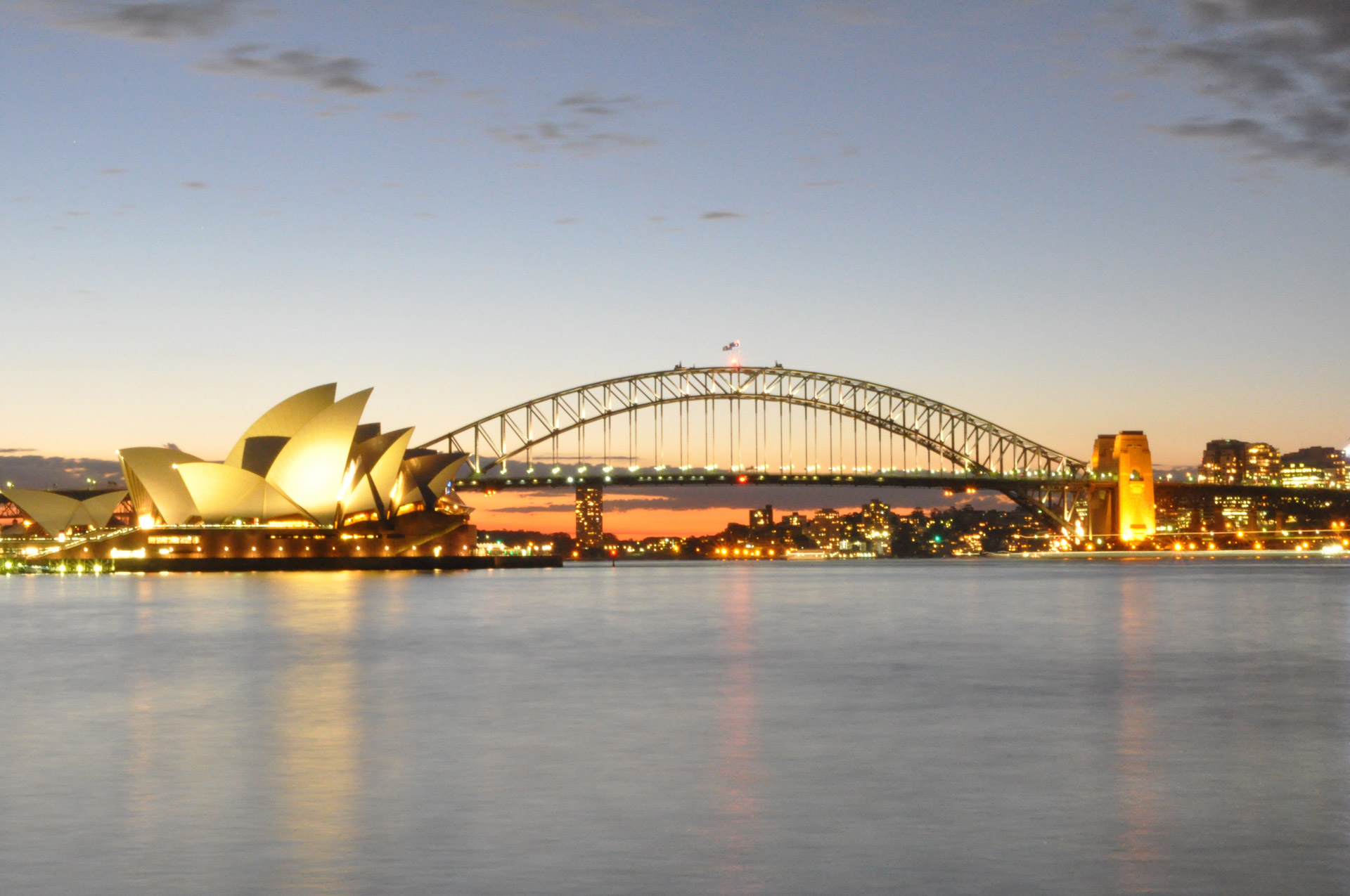 Harbour bridge. Харбор-бридж Сидней. Сиднейский мост Харбор-бридж. Мост Харбор бридж в Австралии. Сиднейский мост Харбор-бридж Строитель.