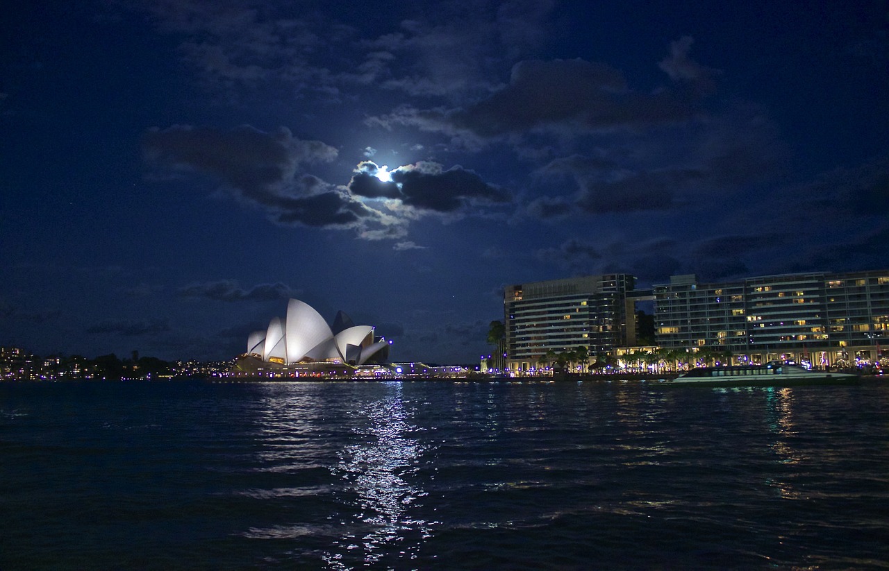 sydney opera house night australia free photo