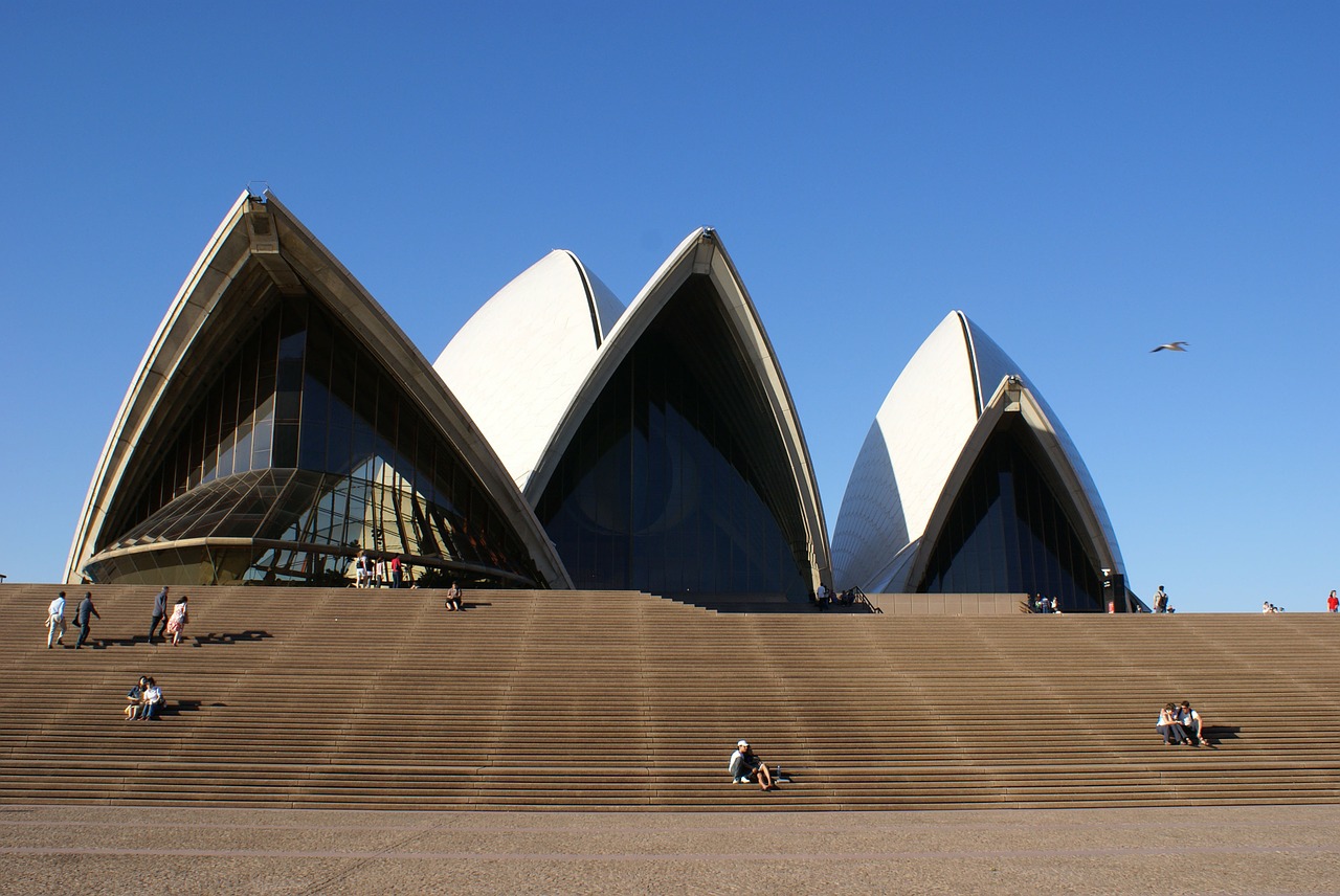 sydney opera house building architecture free photo