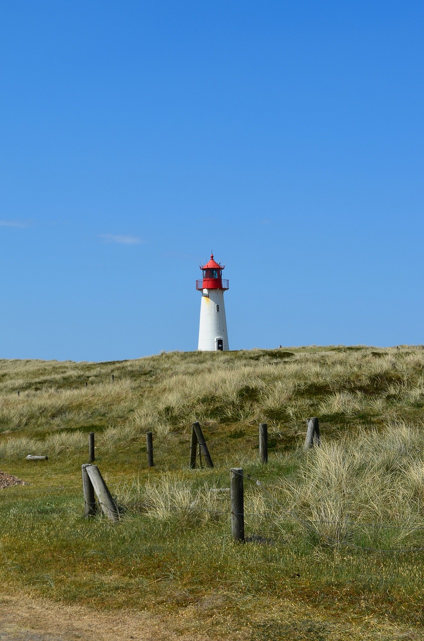 sylt  elbow  lighthouse free photo