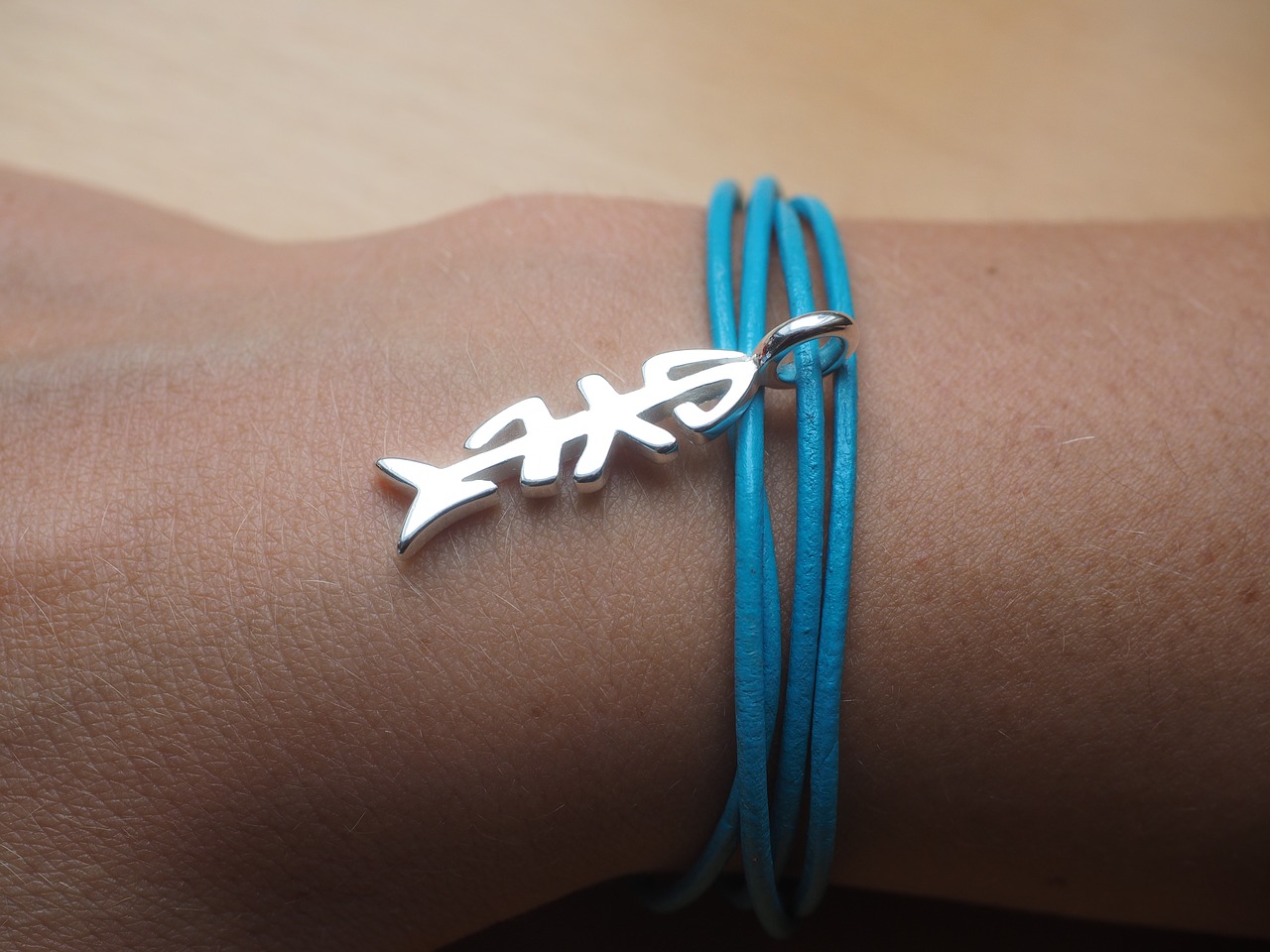 sylt fish jewellery bracelet free photo