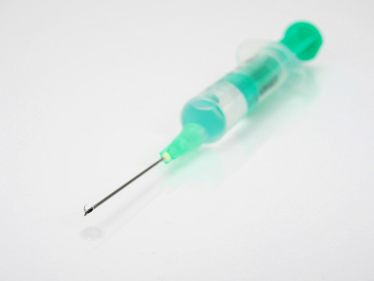 syringe needle disposable syringe free photo