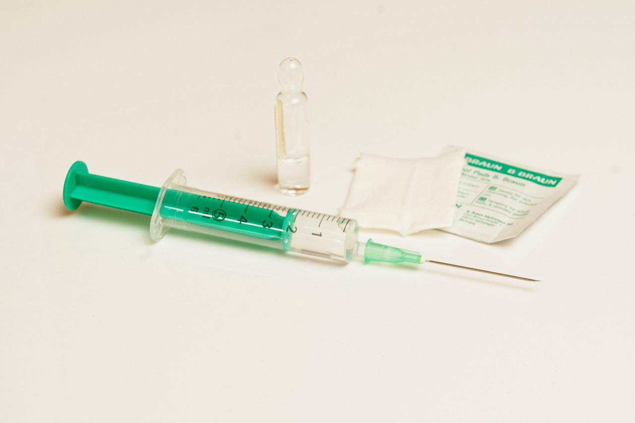 syringe disposable syringe needle free photo