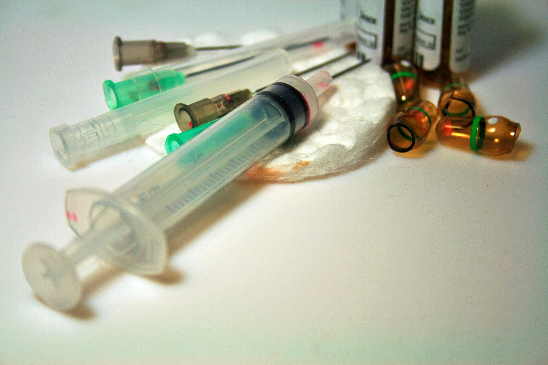 syringe needles hypodermic free photo