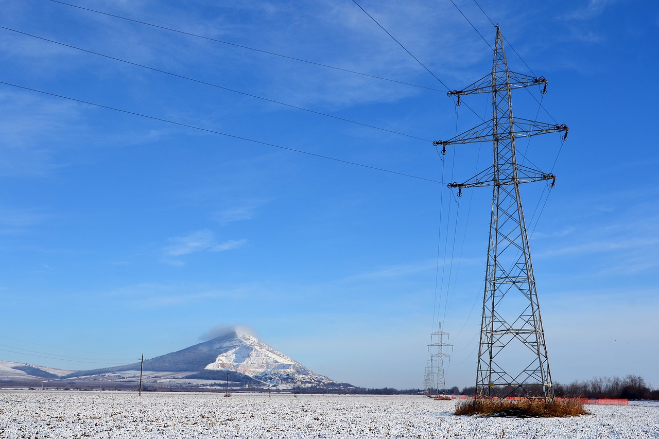 szársomlyó transmission line villany hills free photo