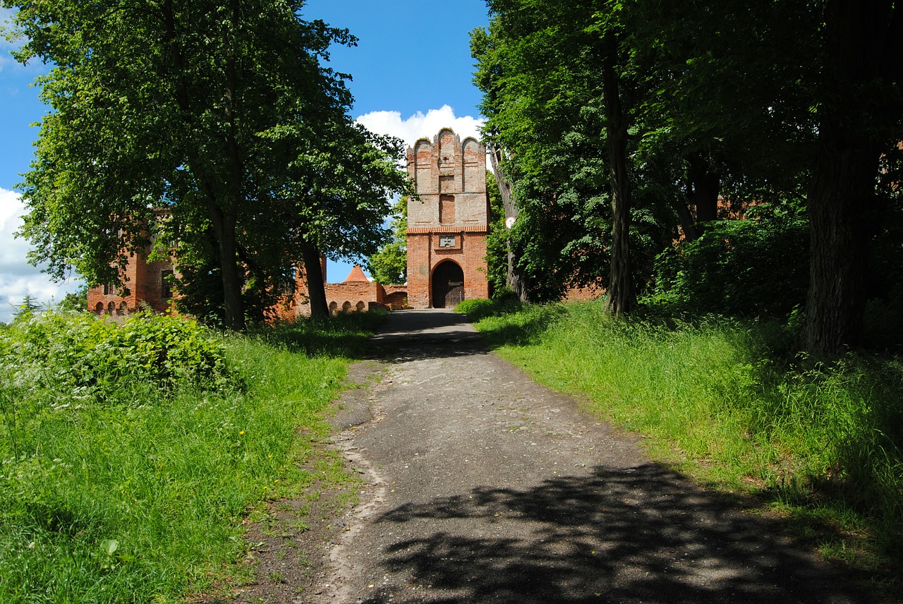 szymbark poland the ruins of the free photo