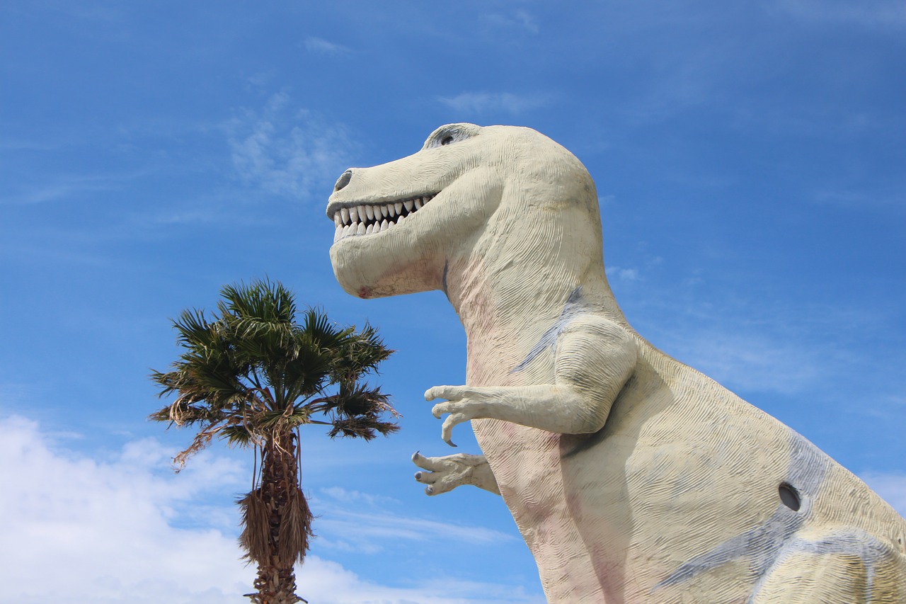 t-rex  dinosaur  palm springs free photo
