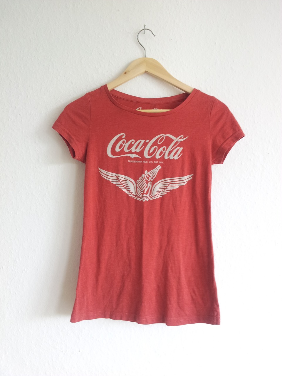 t shirt red coca-cola free photo
