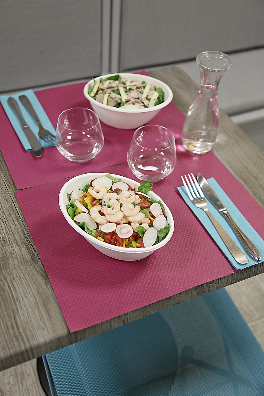 table spring salads free photo