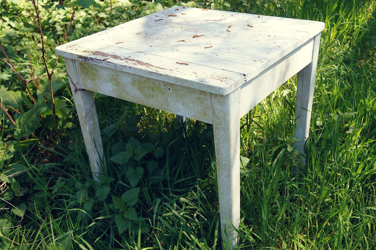 table furniture pieces old free photo