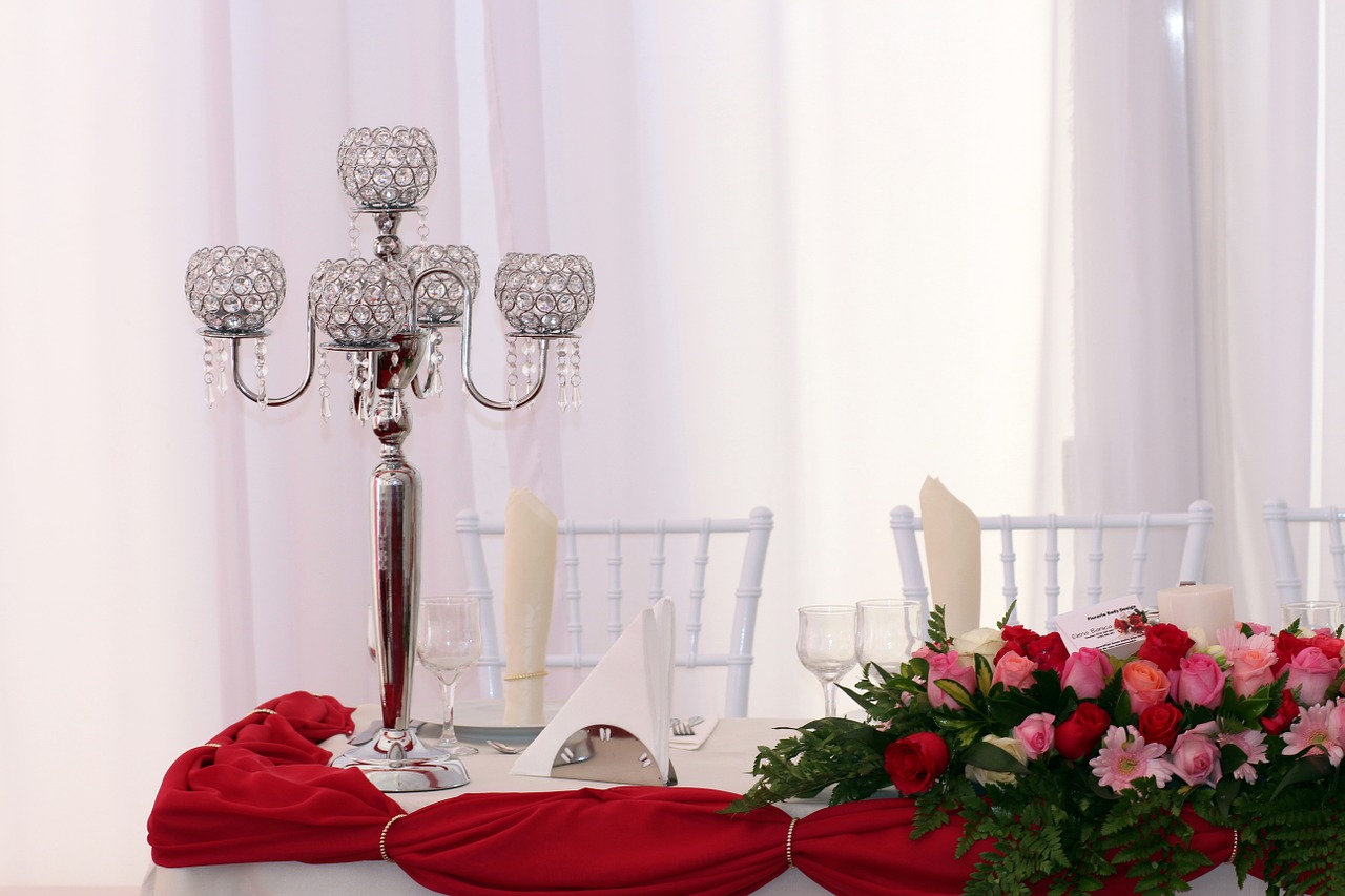 table event decorations free photo