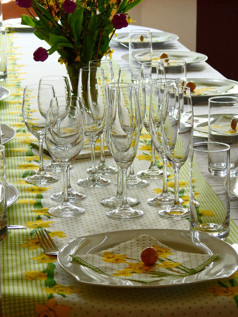 table plate cover free photo