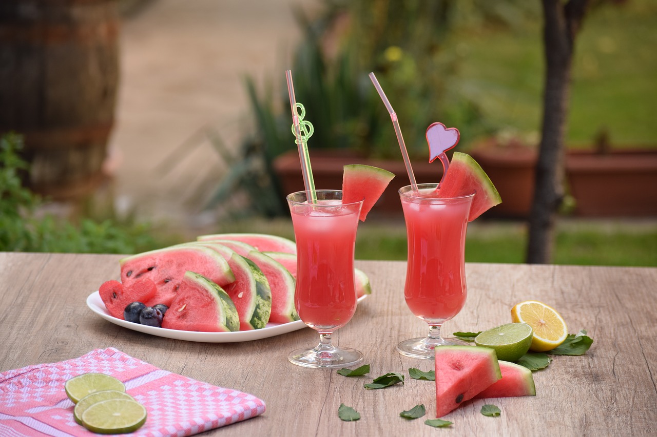 table refreshment glass free photo